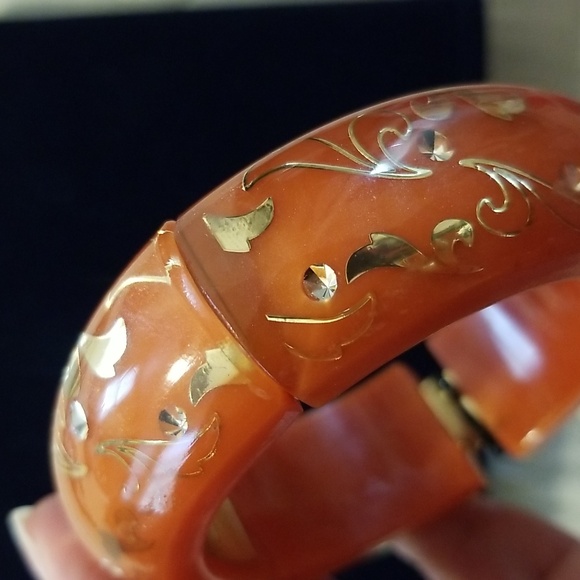 NWT H2Z Resin Hinged Bangle Bracelet with Crystals - Picture 10 of 13